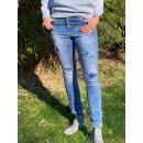 Baggy Style Jeans mit Flicken u. Schmuckknöpfen