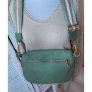 Crossbag / Bauchtasche aus Leder mit breitem Gurt & goldfarbenen Details - Grün