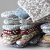 Krasilnikoff Ofenhandschuh HAPPY HEARTS  - Grau